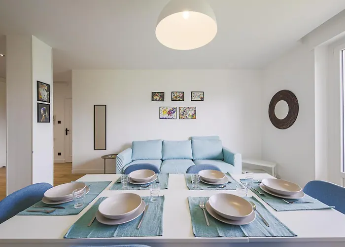 T4 Rénové Vue Montagne Hyper Centre 3 Climatisation *