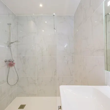 Apartment T4 Renove Vue Montagne Hyper Centre 3 Climatisation *